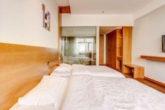 Others 4 Party School Sunshine Business Hotel