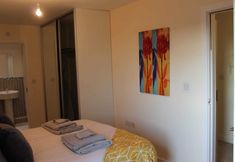 Lain-lain 3 Remarkable 2-bed Apartment in Reading