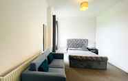 Others 4 Entire Apartment With 2 Bedroom 6 Sleepers Next to M90 Best for Holiday Lover