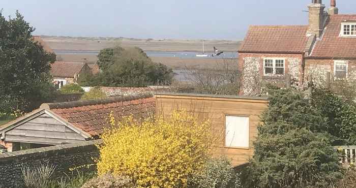 อื่นๆ Lovely 3-bed Cottage in Brancaster Staithe