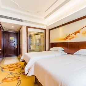 Room 1 Vienna Hotel (Gaozhou Chengdong Passenger Station), Dianbai Xian Hotels