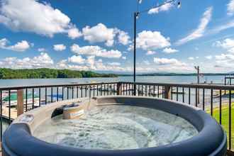 Others 4 Lake it Up Mountain and Lake View Villa Features Hot Tub, Fire Pit and Corn Hole by Redawning