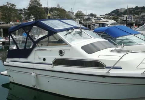 Others Bed on a Boat Holiday in the Heart of Torquay