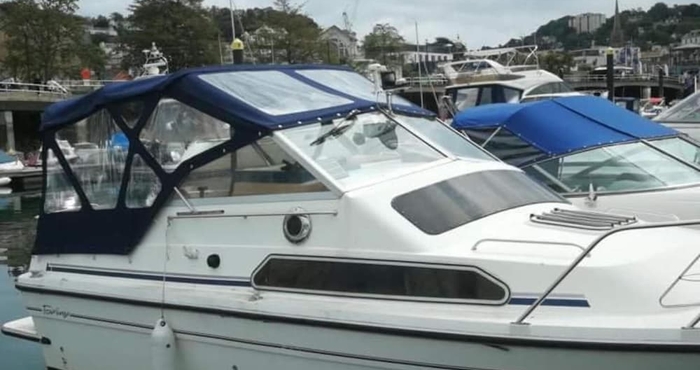 Others Bed on a Boat Holiday in the Heart of Torquay