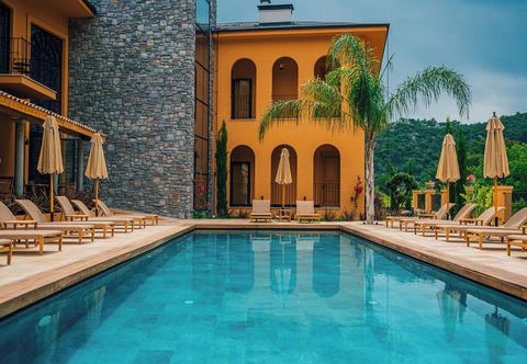 อื่นๆ The Remote Hotel