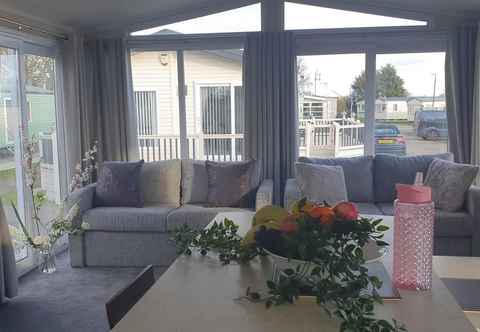 Others 3bed Holiday Home in Clacton-on-sea, Sleeps 8