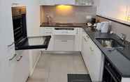 Others 3 Central Brand New Apartment With Private Parking