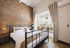 Others 3 DBD Alaçatı