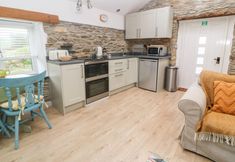 Others 7 Wheel Cottage