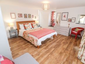 Others 4 Wheel Cottage