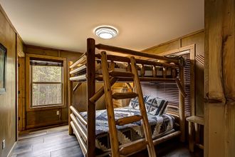 Others 4 Bear Cove Falls #4133