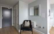 Others 2 Luxurious ONE Bedroom Apartment IN Bond Street