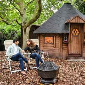 Primary image 1 Starry Meadow, Horsey Hotels