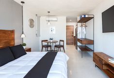 Others 7 Boho Lofts & Studios