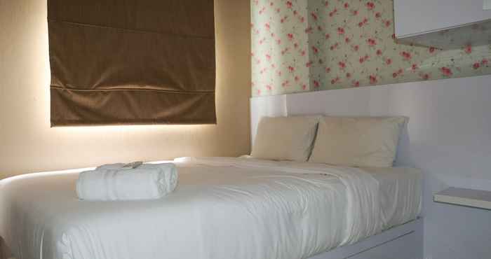 อื่นๆ Homey And Cozy Stay 2Br At Green Pramuka City Apartment