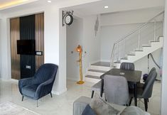 Others 5 Naturel Stone Villalari