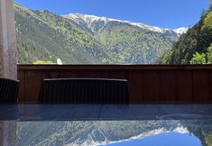 Others 7 Desera Apart