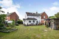 Others Spacious 3bed Property With Parking Large Garden