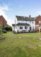 Primary image Spacious 3bed Property With Parking Large Garden