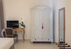 Lain-lain 7 living u HomeSuites