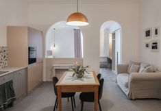 Lain-lain 5 living u HomeSuites