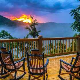 Imej utama 1 Snail's Pace 4 Bedroom Cabin by Redawning, Pigeon Forge Villas