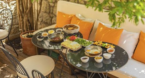 Others 2 Owl Alacati