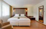 Lainnya 6 Palast Hotel