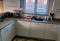 기타 6 Remarkable 3-bed House in Hull