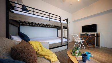 Others 4 Minn Umeda East