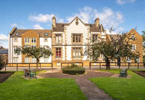 Others Inviting 1-bed Apartment in Banbury