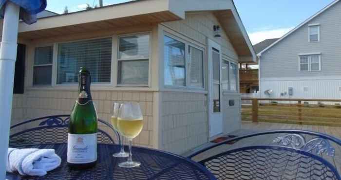 Others Seachelle - Fully Renovated Luxury Beach Cottage! Pet Friendly! 1 Bedroom Cottage by Redawning