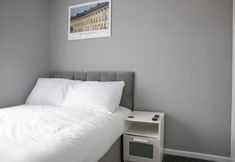 Others 2 Beautiful Modern & Contemporary Home Close to City