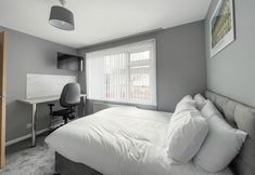 Others 3 Beautiful Modern & Contemporary Home Close to City