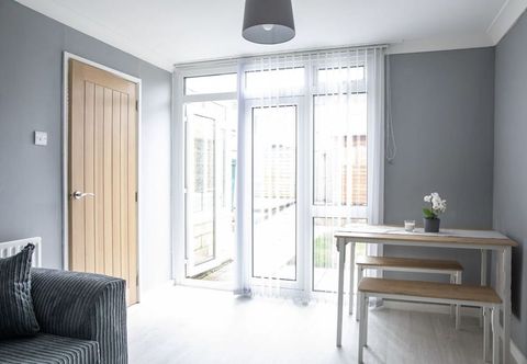 Others Beautiful Modern & Contemporary Home Close to City