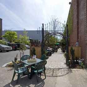 Primary image1McMenamins White Eagle,Bye and Bye飯店