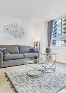 Room Modern 2-BD Condo in the Heart of Miami