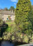 Primary image Beautiful Peak District Cottage With Hot Tub