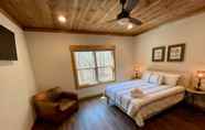Lainnya 5 Bucks and Bunks - Brand new Cabin Come Relax or Watch TV Outside Fireplace