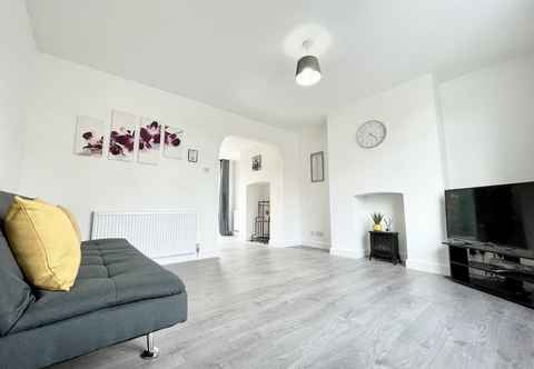 Others Worksop Newly Refurbished 2-bedroom House