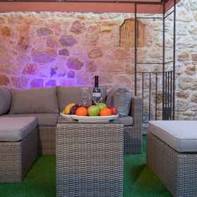 Primary image 1 Evangelia Residenza, Hotel Teater Manos Hatzidakis