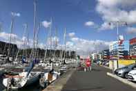 Others Soleil et Bateaux Superbe Port de Plaisance