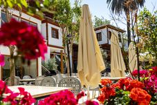 Lain-lain WOO Town Suites