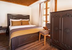 Others 7 WOO Town Suites