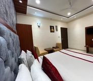 Lainnya 5 Hotel SV Grand Varanasi