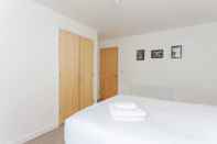 Lainnya Bright & Airy 1 Bedroom Apartment in Trendy Peckham
