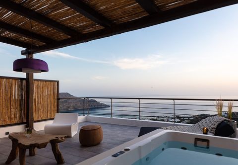 อื่นๆ Fedra Suites