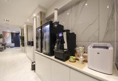 Lainnya 5 HOTEL C-LINE