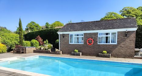 Others 2 The Pool House