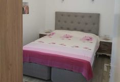 Others 7 Sunset Dreamers, Captivating 1-bed Apartment